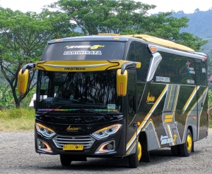 Sewa Bus wisata Jakarta